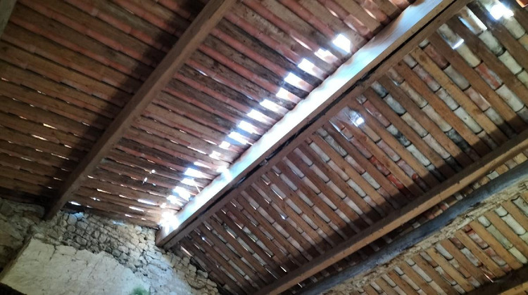 Ma-Cabane - Vente Maison SAINT SATURNIN DU BOIS, 1 m²