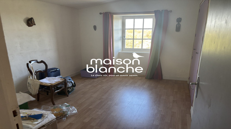 Ma-Cabane - Vente Maison Saint-Saturnin-du-Bois, 185 m²