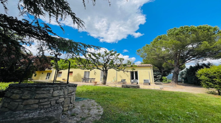 Ma-Cabane - Vente Maison Saint-Saturnin-lès-Apt, 208 m²