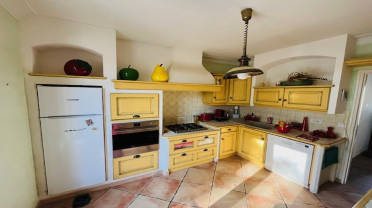 Ma-Cabane - Vente Maison Saint-Saturnin-lès-Apt, 208 m²