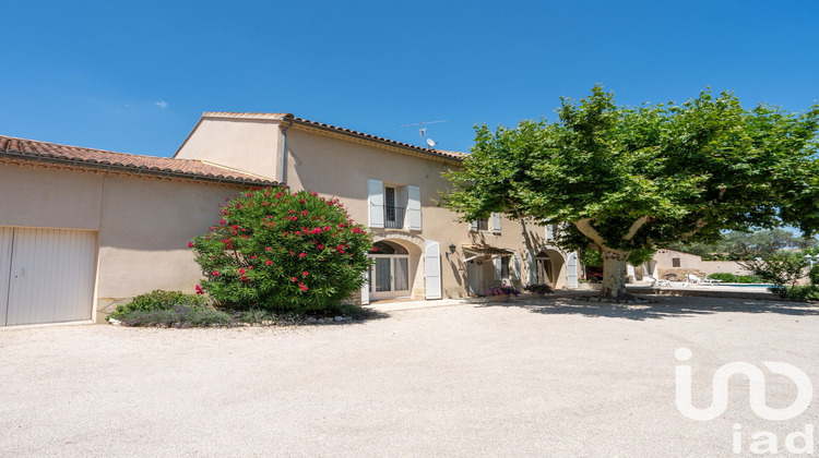 Ma-Cabane - Vente Maison Saint-Saturnin-Lès-Avignon, 289 m²