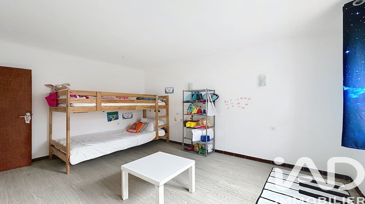 Ma-Cabane - Vente Maison Saint-Saturnin-Lès-Avignon, 85 m²