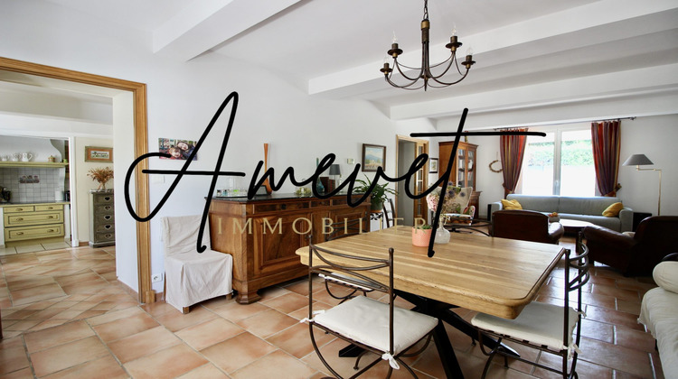 Ma-Cabane - Vente Maison Saint-Saturnin-lès-Avignon, 204 m²