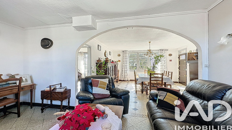 Ma-Cabane - Vente Maison Saint-Saturnin-Lès-Avignon, 73 m²