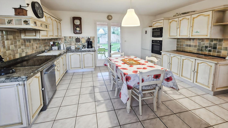 Ma-Cabane - Vente Maison SAINT SATURNIN LES AVIGNON, 155 m²