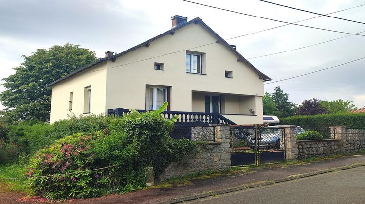 Ma-Cabane - Vente Maison Saint-Saud-Lacoussiere, 125 m²