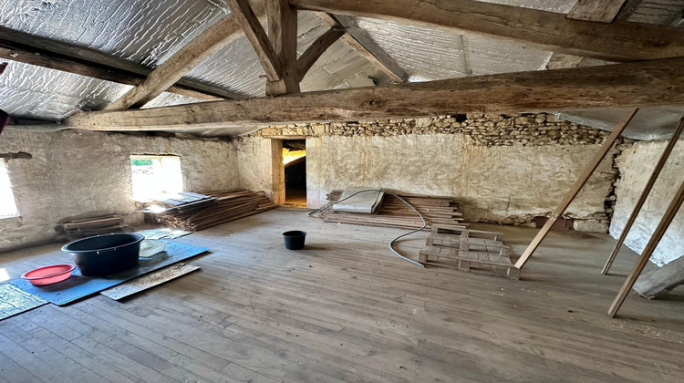 Ma-Cabane - Vente Maison Saint-Sauvant, 200 m²