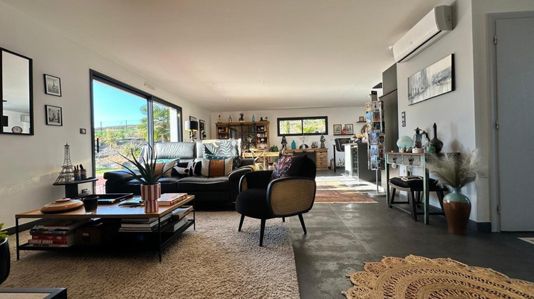 Ma-Cabane - Vente Maison Saint-Sauvant, 140 m²