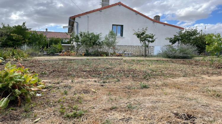 Ma-Cabane - Vente Maison Saint-Sauvant, 77 m²