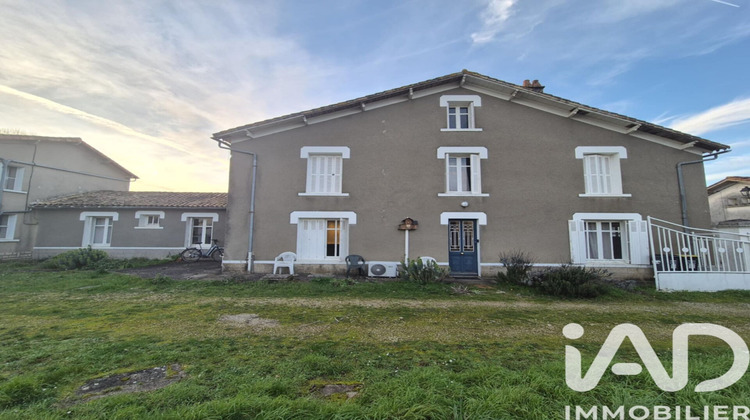 Ma-Cabane - Vente Maison Saint Sauvant, 174 m²