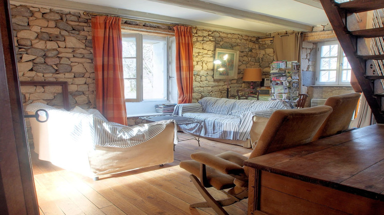 Ma-Cabane - Vente Maison Saint-Sauves-d'Auvergne, 165 m²
