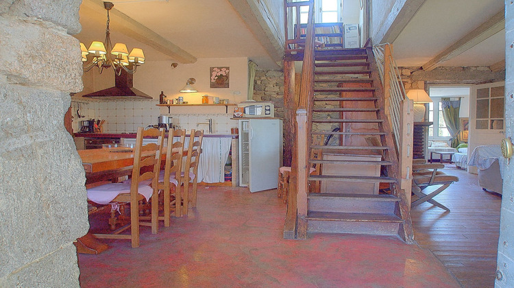 Ma-Cabane - Vente Maison Saint-Sauves-d'Auvergne, 165 m²