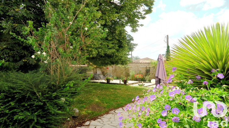 Ma-Cabane - Vente Maison Saint-Sauveur-d'Aunis, 430 m²