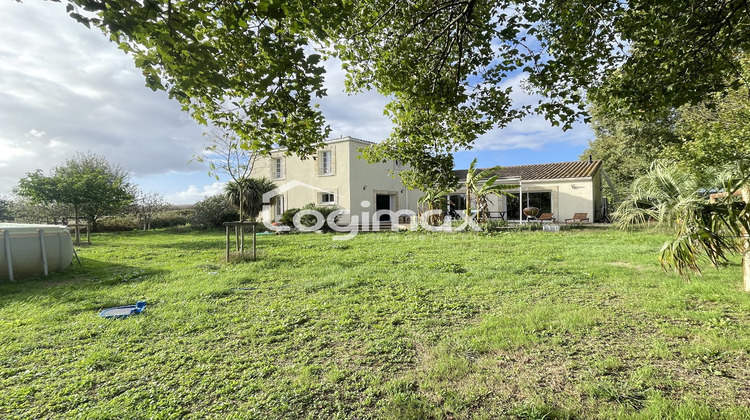 Ma-Cabane - Vente Maison SAINT SAUVEUR D'AUNIS, 200 m²