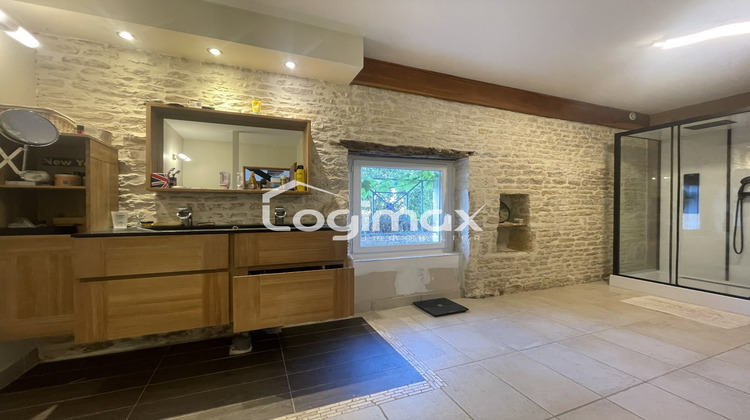 Ma-Cabane - Vente Maison SAINT SAUVEUR D'AUNIS, 200 m²