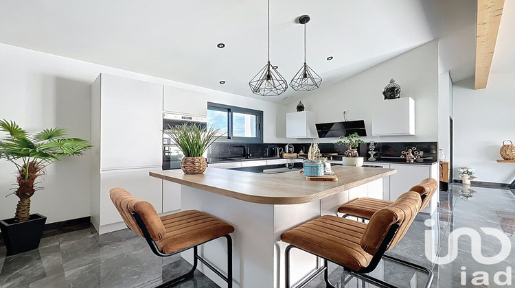 Ma-Cabane - Vente Maison Saint-Sauveur-d'Aunis, 150 m²