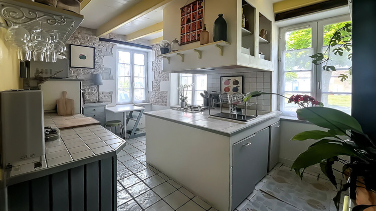 Ma-Cabane - Vente Maison SAINT-SAUVEUR-D'AUNIS, 160 m²