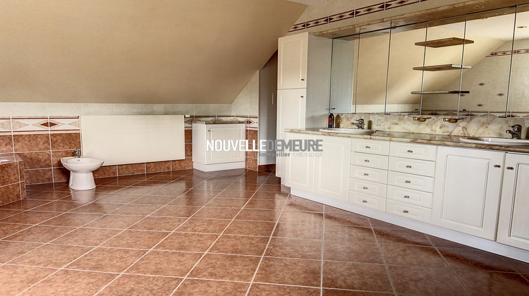 Ma-Cabane - Vente Maison Saint-Sauveur-des-Landes, 155 m²