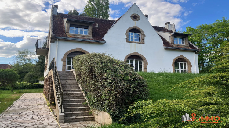 Ma-Cabane - Vente Maison Saint-Sauveur-en-Puisaye, 290 m²