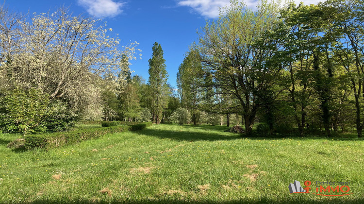 Ma-Cabane - Vente Maison Saint-Sauveur-en-Puisaye, 290 m²