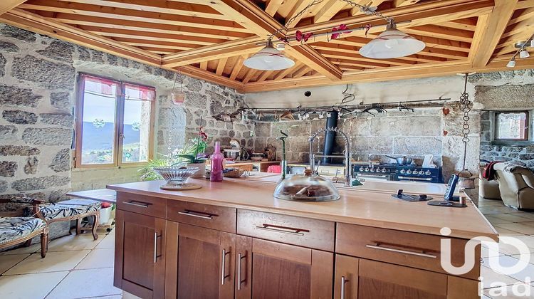 Ma-Cabane - Vente Maison Saint-Sauveur-en-Rue, 209 m²