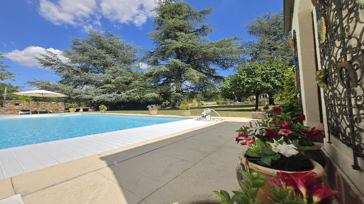 Ma-Cabane - Vente Maison Saint-Sauveur-sur-École, 230 m²