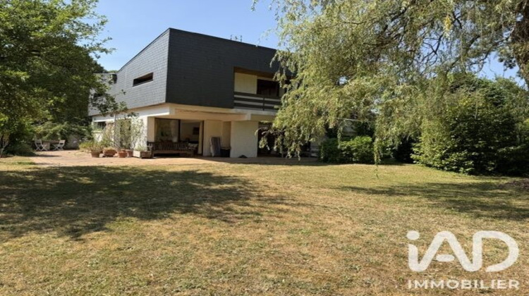 Ma-Cabane - Vente Maison Saint-Sauveur-sur-École, 184 m²