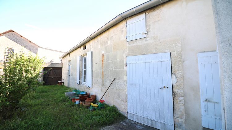 Ma-Cabane - Vente Maison Saint-Savinien, 147 m²