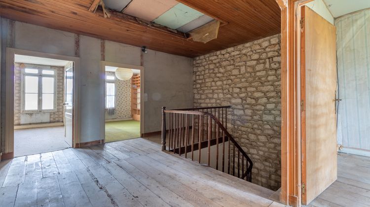 Ma-Cabane - Vente Maison Saint-Savinien, 306 m²