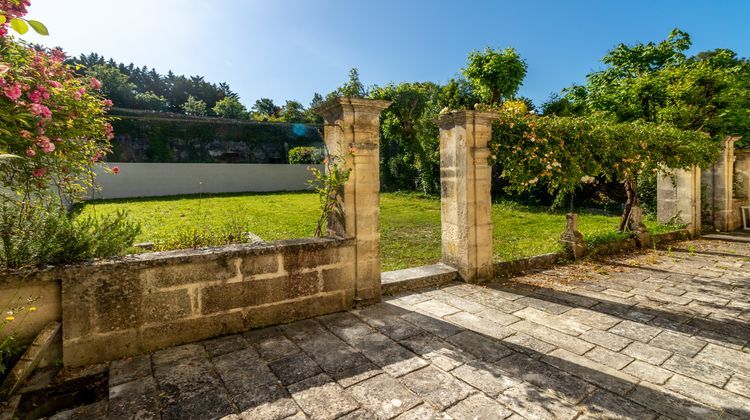 Ma-Cabane - Vente Maison Saint-Savinien, 235 m²