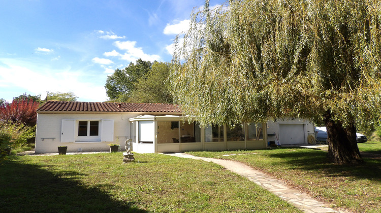 Ma-Cabane - Vente Maison Saint-Savinien, 110 m²