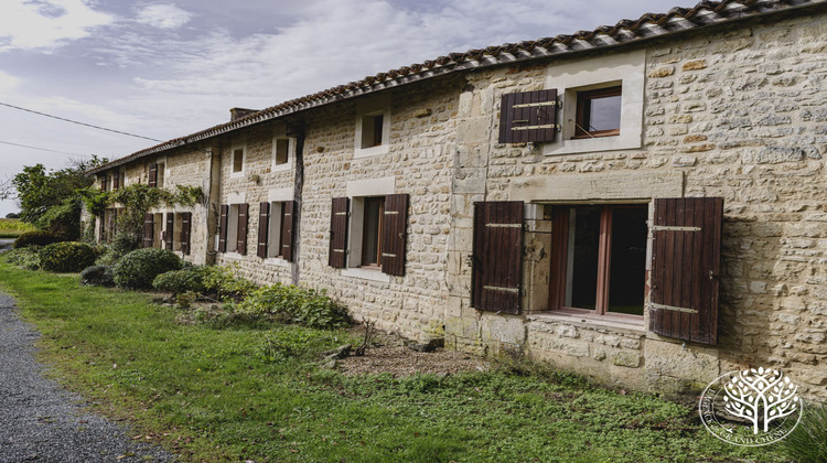 Ma-Cabane - Vente Maison Saint-Savinien, 290 m²