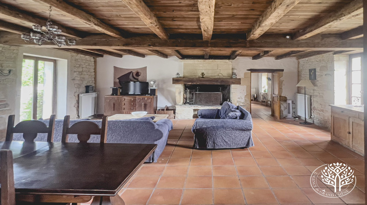 Ma-Cabane - Vente Maison Saint-Savinien, 290 m²