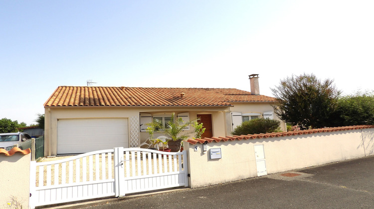 Ma-Cabane - Vente Maison Saint-Savinien, 96 m²