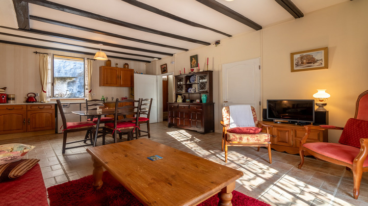 Ma-Cabane - Vente Maison Saint-Savinien, 85 m²