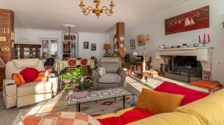 Ma-Cabane - Vente Maison Saint-Savinien, 359 m²