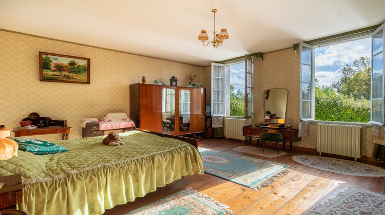 Ma-Cabane - Vente Maison Saint-Savinien, 359 m²