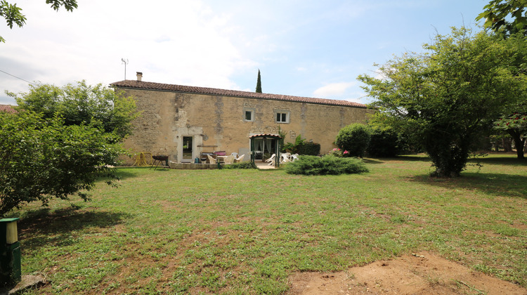 Ma-Cabane - Vente Maison Saint-Savinien, 210 m²