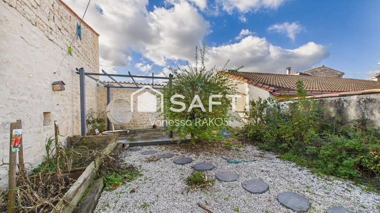 Ma-Cabane - Vente Maison Saint-Savinien, 112 m²