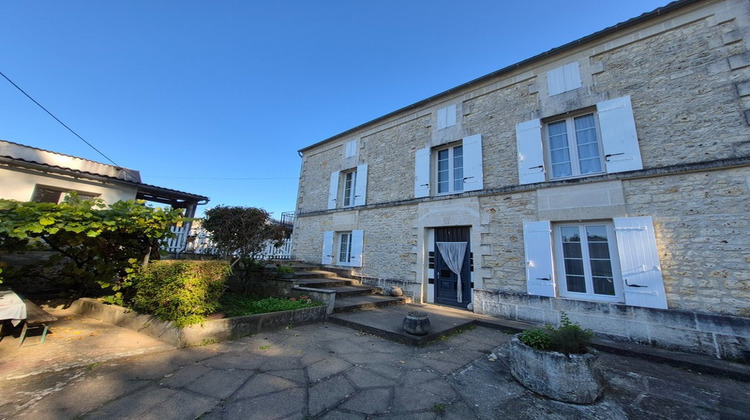 Ma-Cabane - Vente Maison SAINT SAVINIEN, 139 m²
