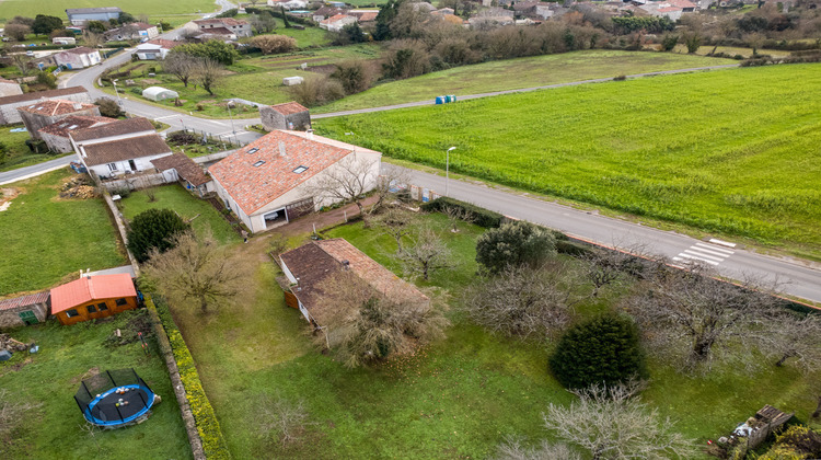 Ma-Cabane - Vente Maison Saint-Savinien, 191 m²