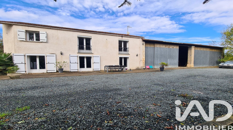 Ma-Cabane - Vente Maison Saint-Savinien, 202 m²