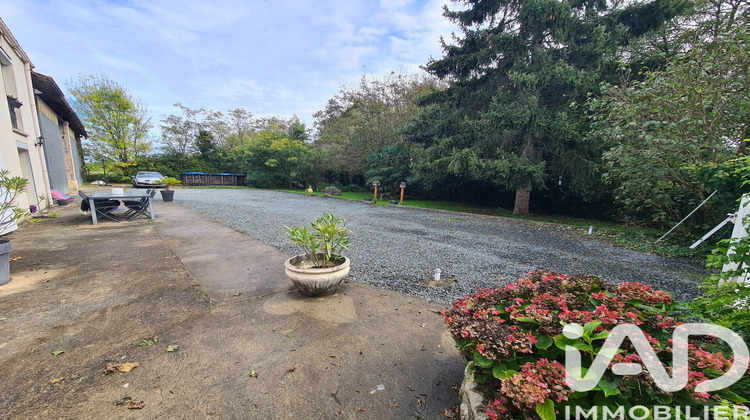 Ma-Cabane - Vente Maison Saint-Savinien, 202 m²