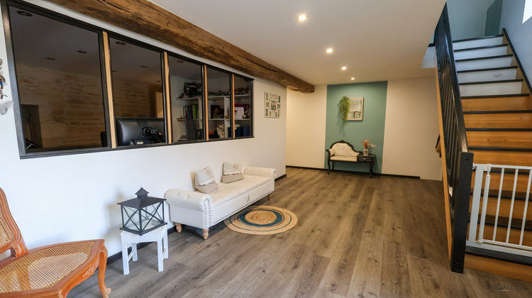 Ma-Cabane - Vente Maison Saint-Savinien, 245 m²