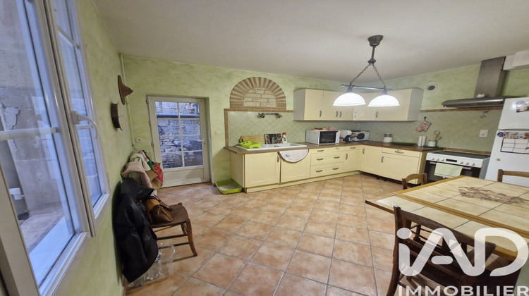 Ma-Cabane - Vente Maison Saint-Savinien, 189 m²