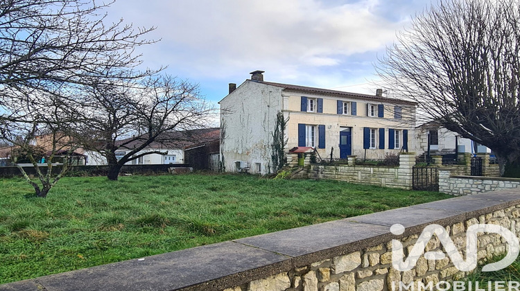 Ma-Cabane - Vente Maison Saint-Savinien, 150 m²