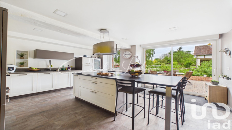 Ma-Cabane - Vente Maison Saint-Sérotin, 527 m²