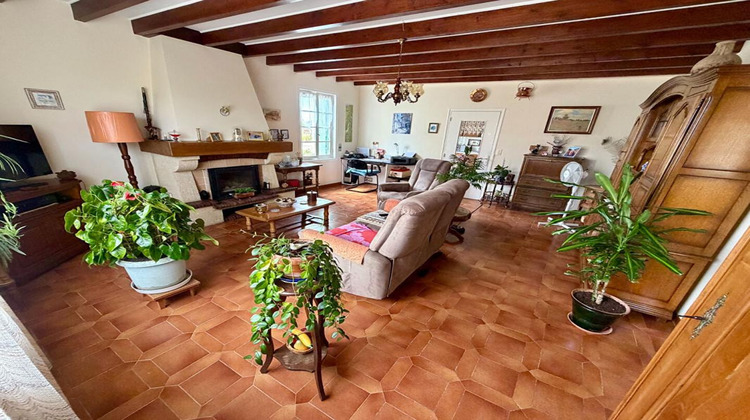 Ma-Cabane - Vente Maison SAINT SEURIN DE PALENNE, 135 m²