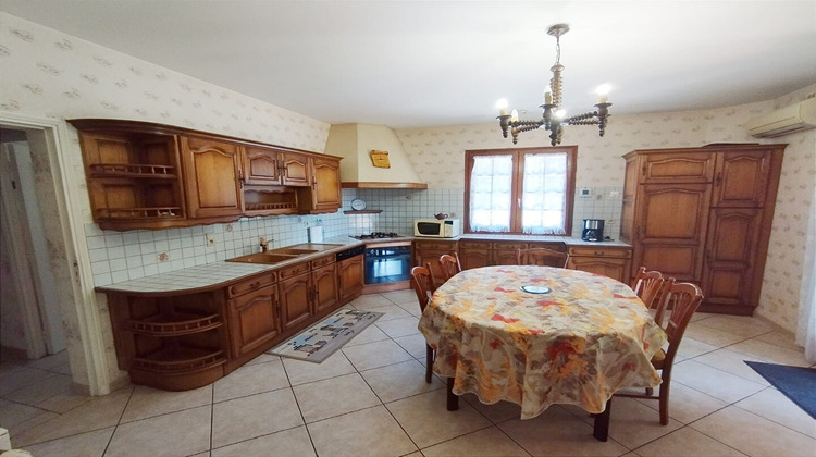 Ma-Cabane - Vente Maison SAINT-SEURIN-DE-PRATS, 300 m²