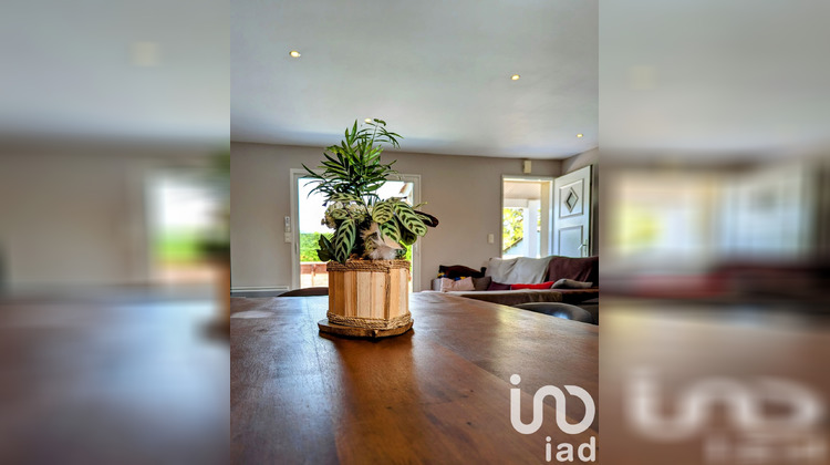 Ma-Cabane - Vente Maison Saint-Seurin-sur-l'Isle, 107 m²